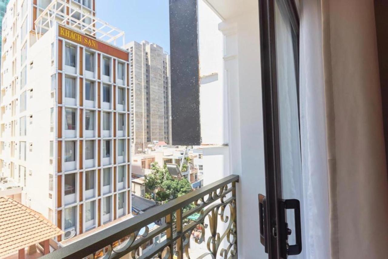 Aladin Hotel Nha Trang Exteriör bild